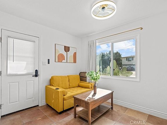 2nd image of 1095 Bonita St #B
