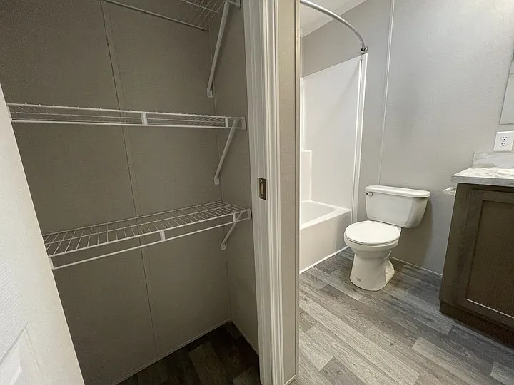 38000 Le Chateau Blvd #124 — Photo 13