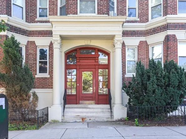 1330 Commonwealth Ave APT 16, Allston, MA 02134