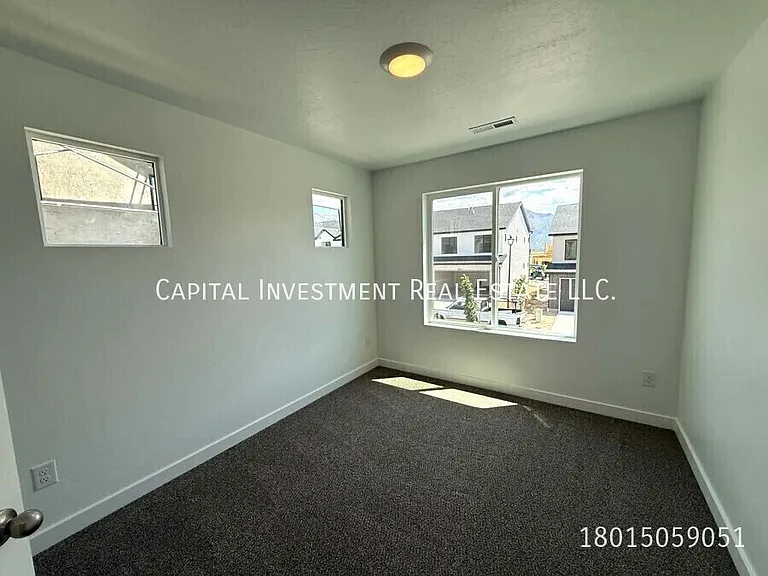 4351 N 325 E — Photo 12