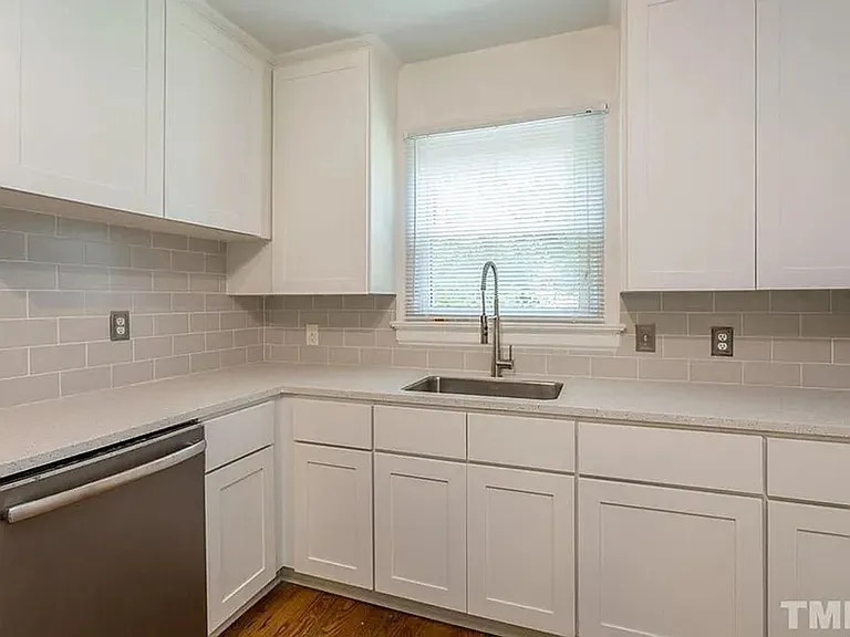 2602 Wayland Dr — Photo 5