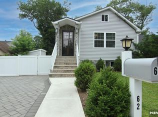 62 Rivervale Rd, Park Ridge, NJ 07656