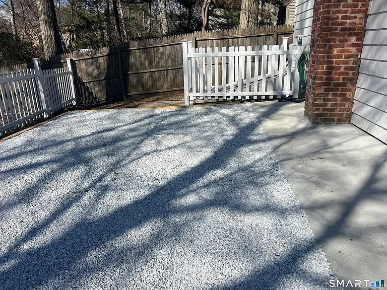 100 Holmes Ave #1 — Photo 23