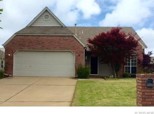 8907 E 96th St, Tulsa, OK 74133