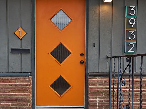 2nd image of 3932 Woodland Park Ave N APT 1