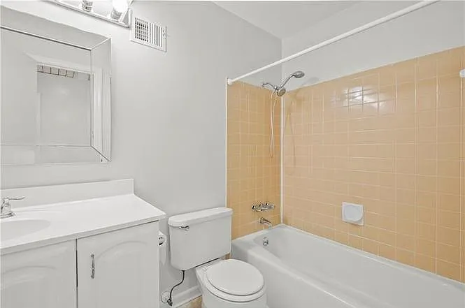 5401 W 102nd St — Photo 14