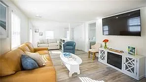 2 bed, 1.0 bath, 793 sqft, $3,500 — Photo 3