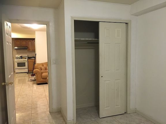 3rd image of 16114 71st Ave