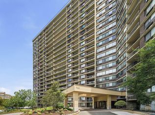 2 Bay Club Drive #6F, Bayside, NY 11360
