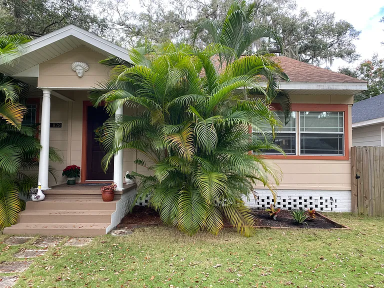 828 Osceola St — Photo 1