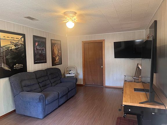 4th image of 53 Delton McCauley Rd