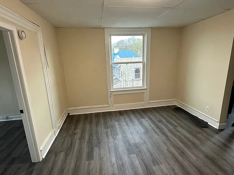 1202 Vestal Ave — Photo 11
