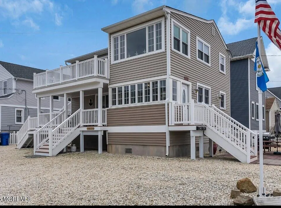 2020 Baltimore Ave #DOWN