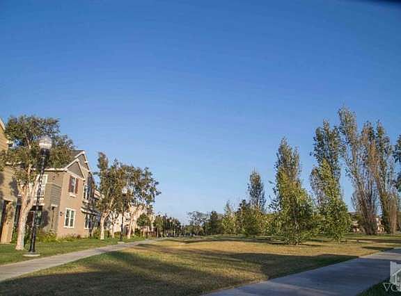 3rd image of 351 Forest Park Blvd #1