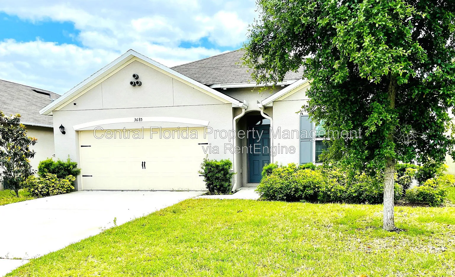 4 bed, 2.0 bath, 1872 sqft, $2,349 — Photo 3