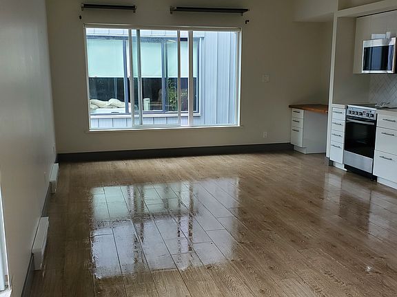 5th image of 609 Heatley Ave #1553848