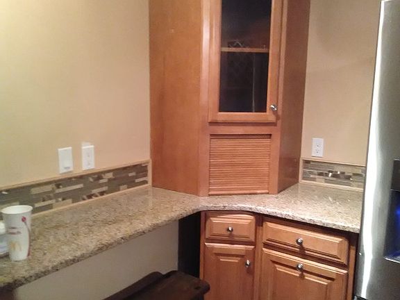 4th image of 129 Beechwood Ave