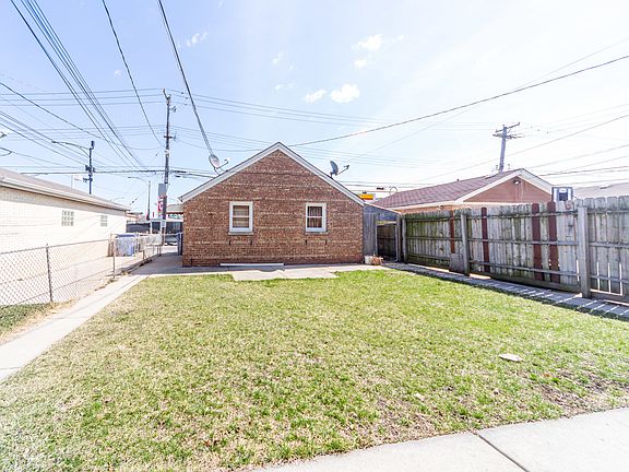 2nd image of 5505 S Komensky Ave