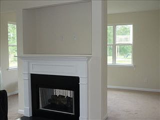 5th image of 1903 Crescent Moon Dr NE