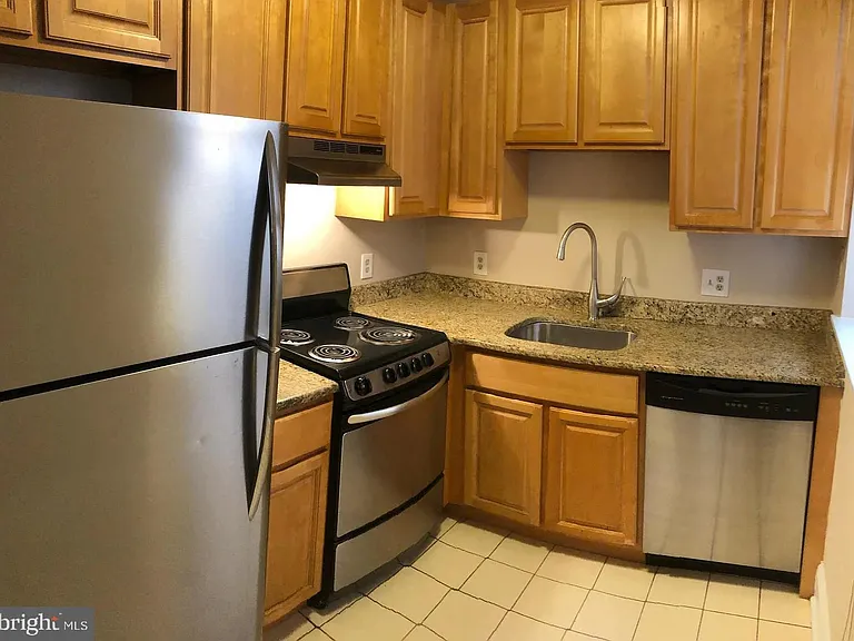 1906 Fairmount Ave #6 — Photo 8