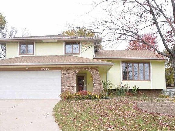 2nd image of 2535 S 148th Avenue Cir