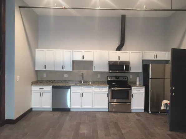 5 Nebraska St #1A, Worcester, MA 01604