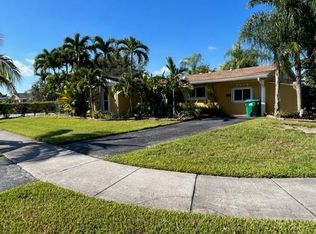 9998 Marlin Rd, Cutler Bay, FL 33157