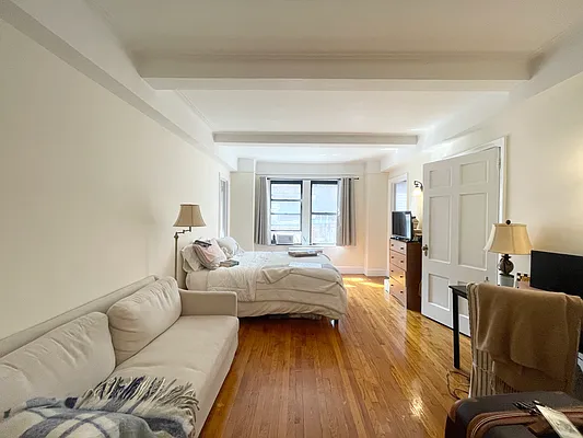 Rented by Meraki Realty LLC | media 1