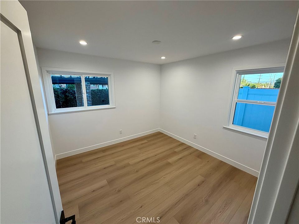 2nd image of 8666 Keokuk Ave #8666