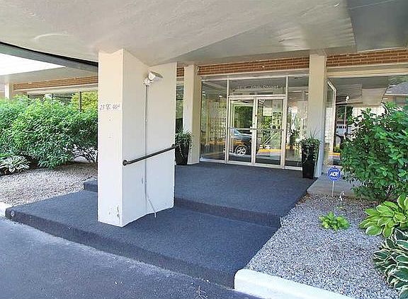 2nd image of 25 E 40th St #1K
