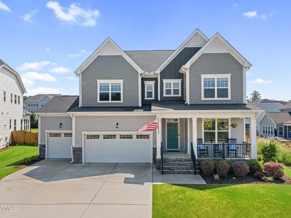 109 Obsidian Dr, Holly Springs, NC 27540