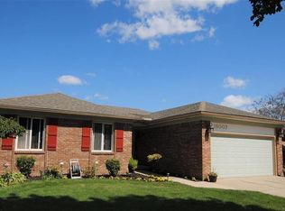 15007 Lane, Warren, MI 48093