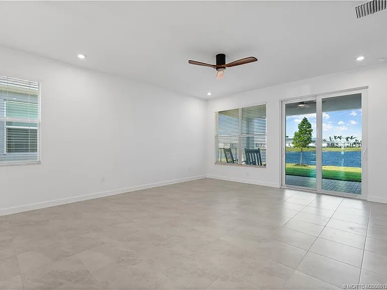 9731 SW Indra Way — Photo 11