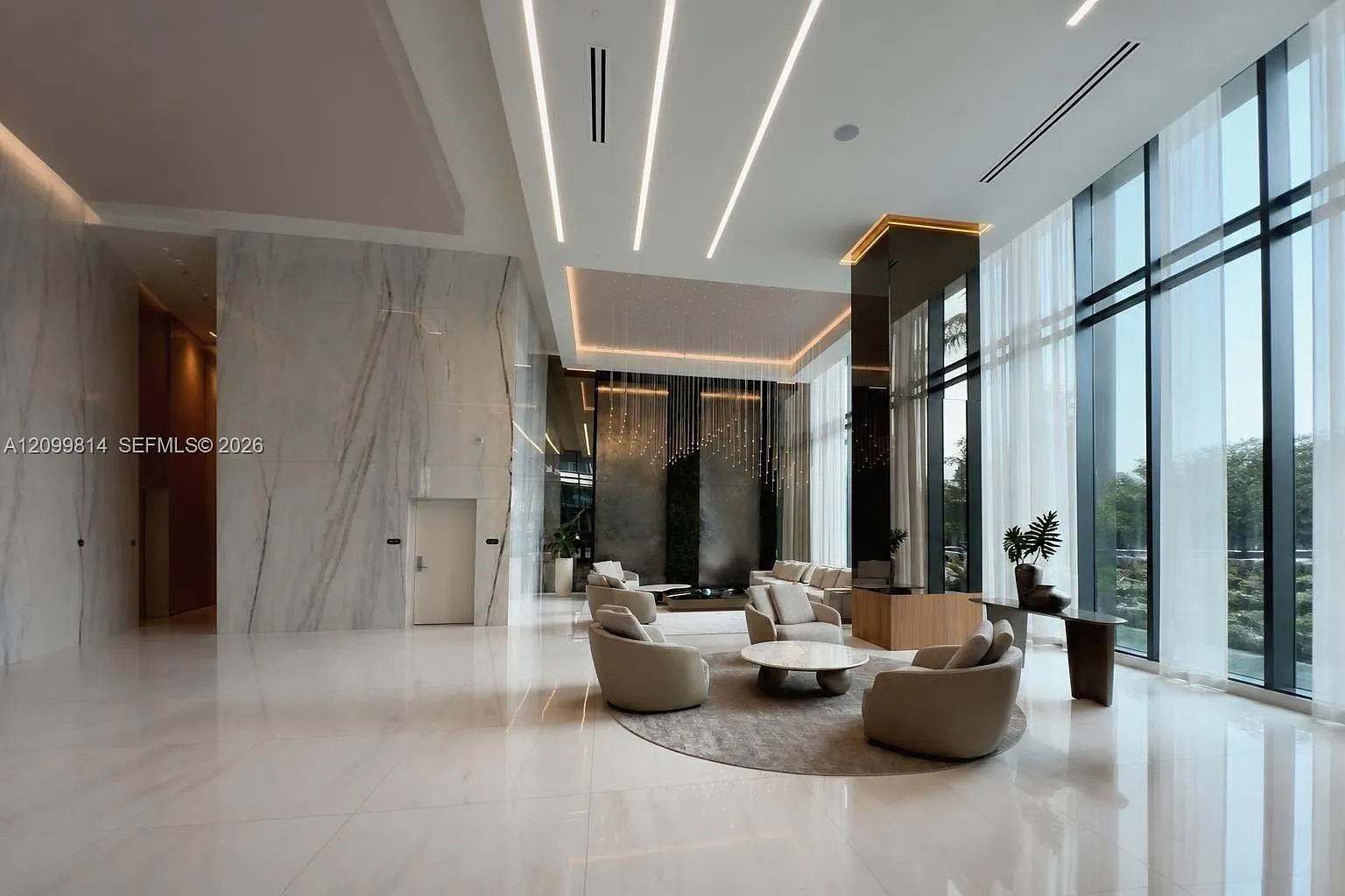 Oasis Hallandale — Photo 2