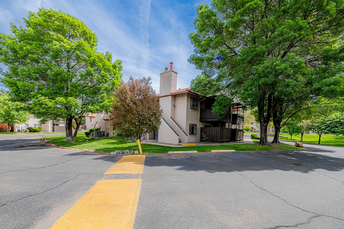 Building Photo - 5959 McKinney Dr NE