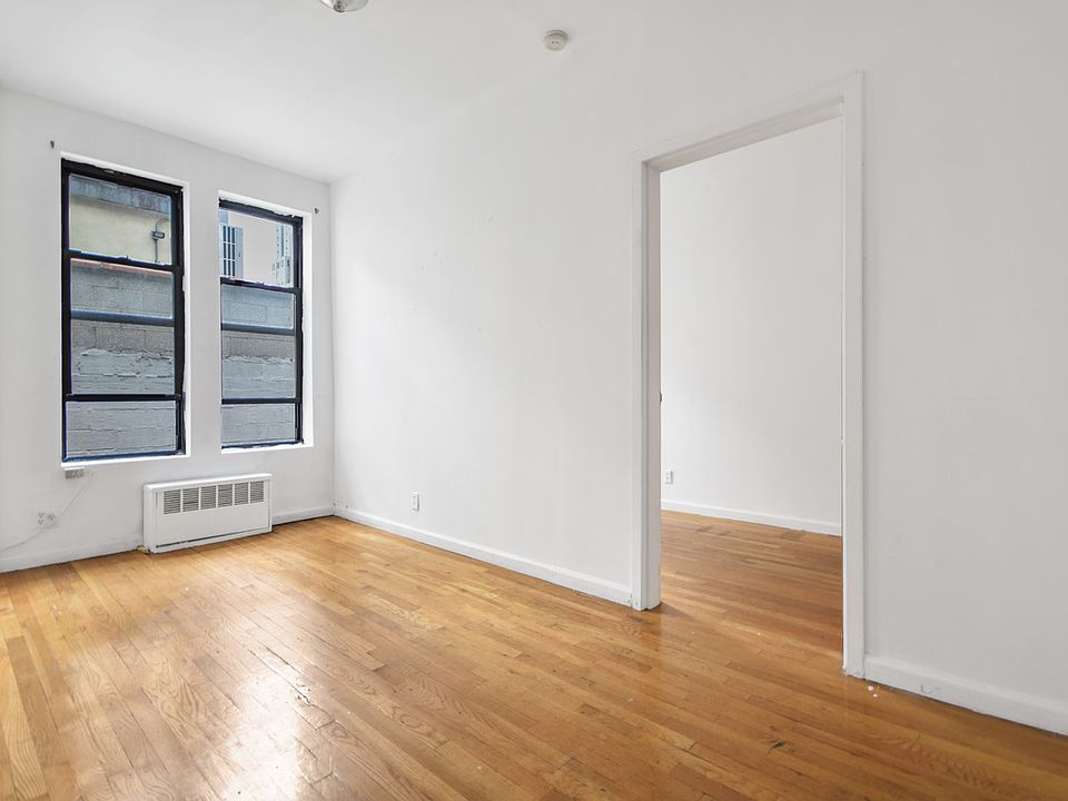 1st image of 416 E 71st St #28