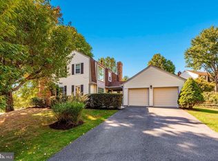 9849 Dellcastle Rd, Montgomery Village, MD 20886