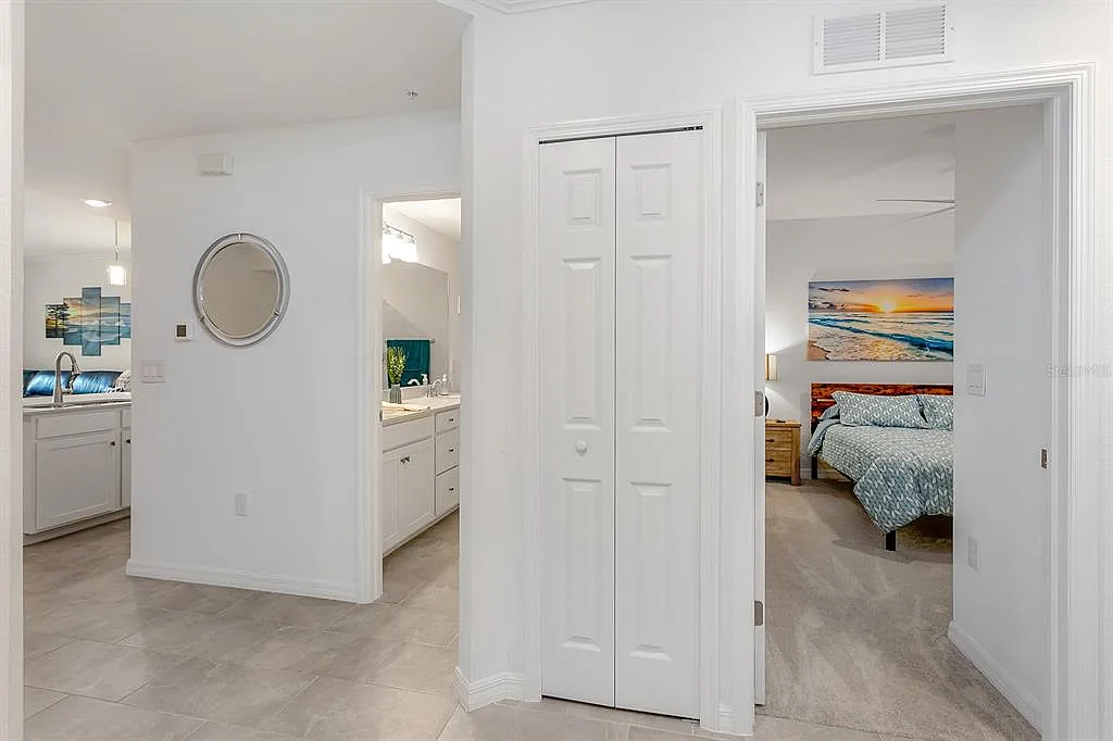 3 bed, 2.0 bath, 1286 sqft, $2,550 — Photo 2
