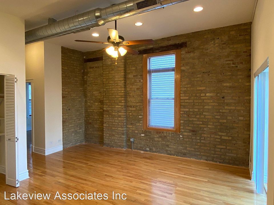 1st image of 2055 N Sheffield Ave APT 2R