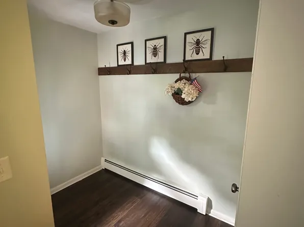 65 Lynnwood Ln, Worcester, MA 01609