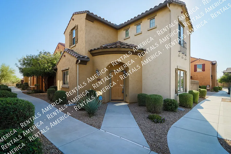 3625 E Zachary Dr