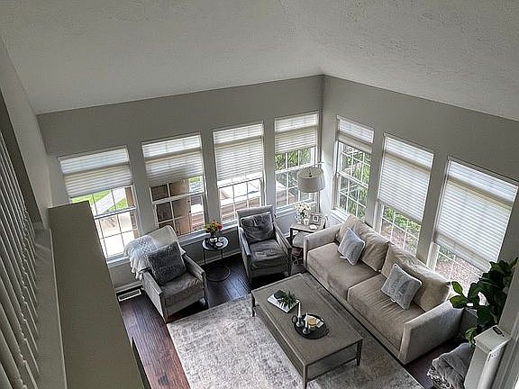 4th image of 340 W Legend Ct #B