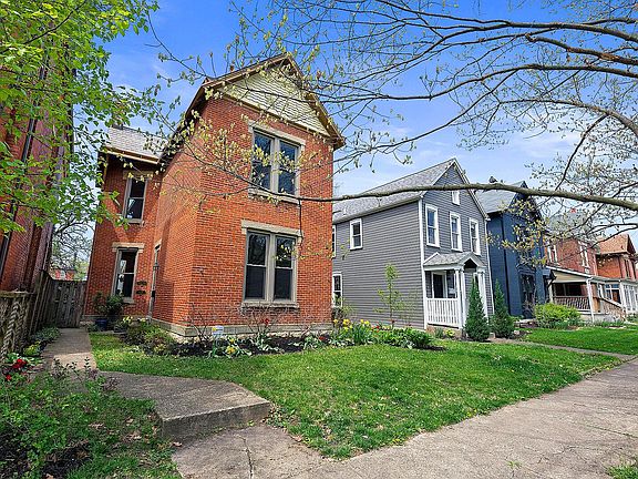 3rd image of 1327 Hunter Ave