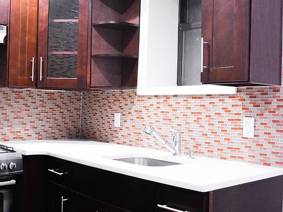 4th image of 445 Bainbridge St APT 2B