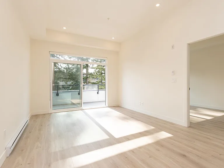 2635 King George Blvd #441 — Photo 9