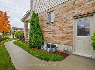 7 Clairfields Dr W, Guelph, ON N1G 5J9