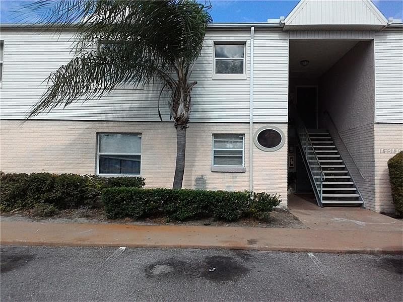 1st image of 7210 N Manhattan Ave APT 2522