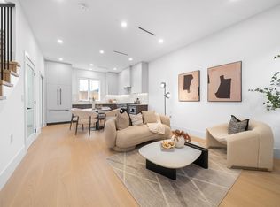 2609 Dundas St, Vancouver, BC