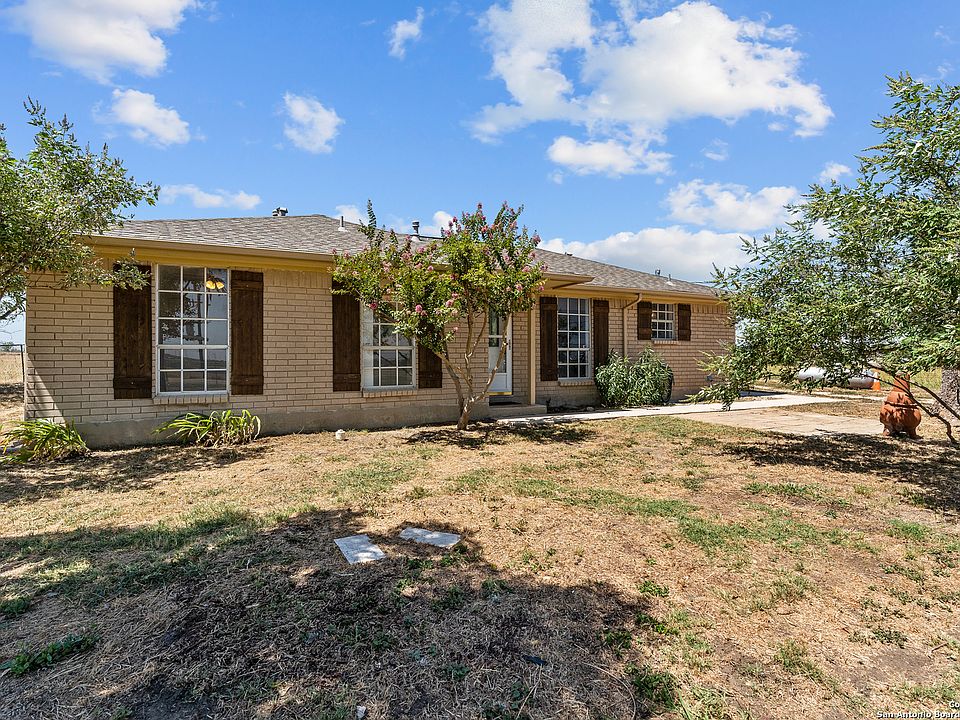 1st image of 8627 FM 1346