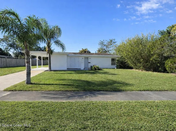 926 Chace Ln NE, Palm Bay, FL 32905
